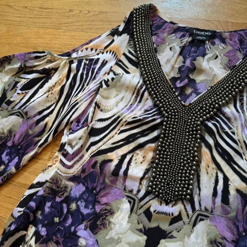 Y2K Bebe Blouse Women's Size Small Cold Shoulder Zebra Beaded Bell Sleeve Fairy - Picture 5 of 8